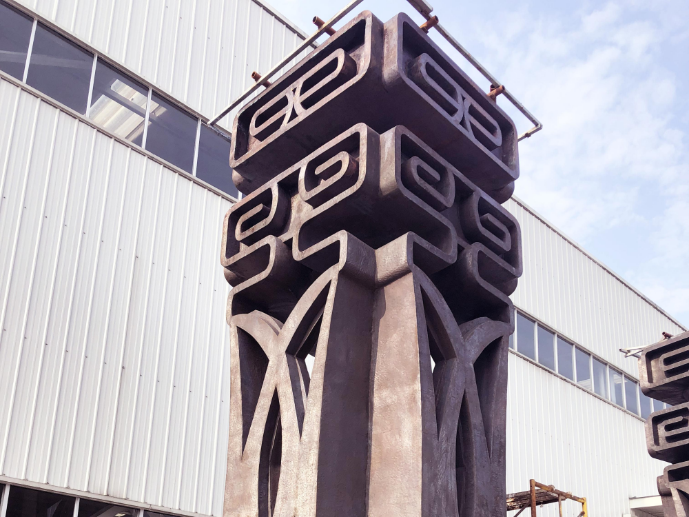 貴州習(xí)水古鳛國(guó)文化園鍛造圖騰柱